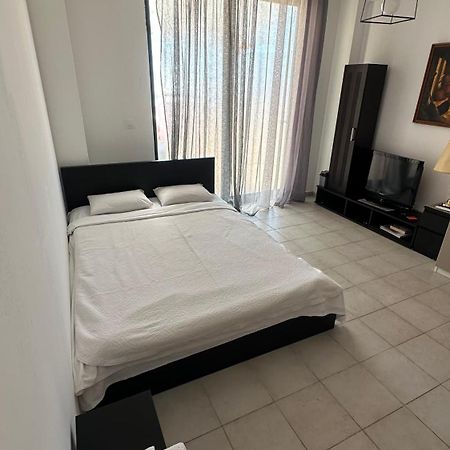 Melathron Rooms ניאה מודאניה מראה חיצוני תמונה